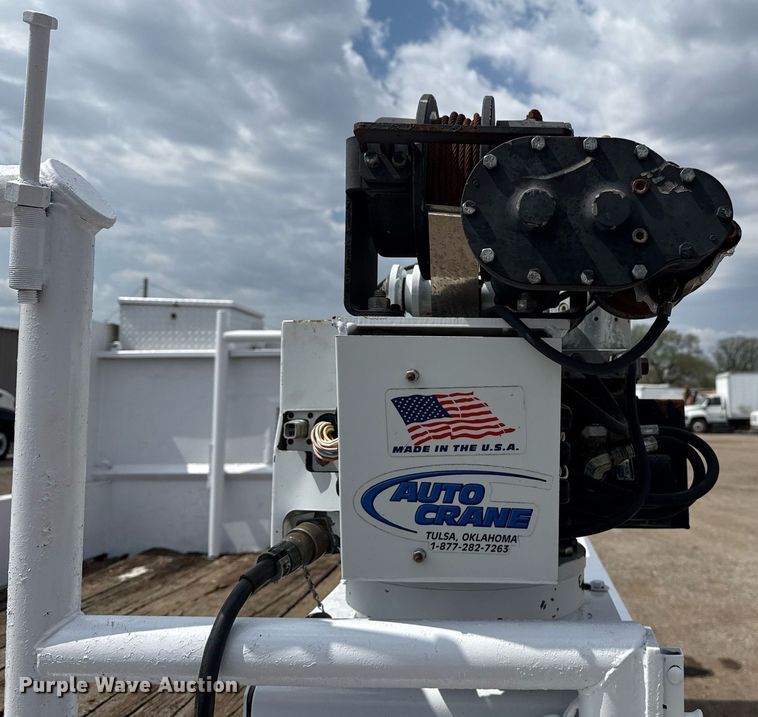 image for item EG5701 2005 Ford F450 Super Duty flatbed truck