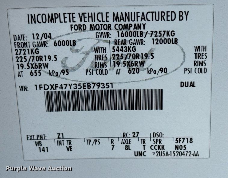 image for item EG5701 2005 Ford F450 Super Duty flatbed truck