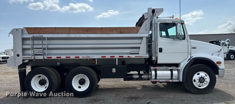 image for item EG5704 2003 Freightliner FL112 dump truck