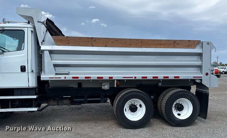 image for item EG5704 2003 Freightliner FL112 dump truck