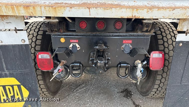 image for item EG5704 2003 Freightliner FL112 dump truck