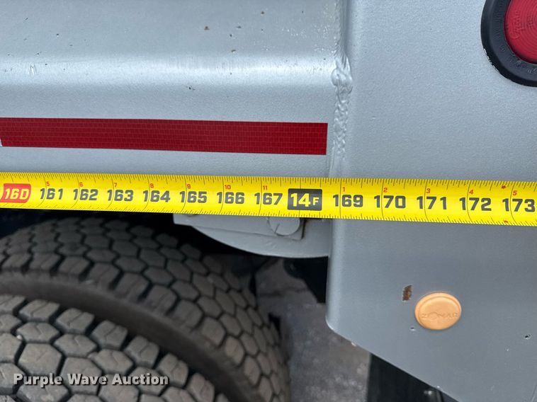 image for item EG5704 2003 Freightliner FL112 dump truck