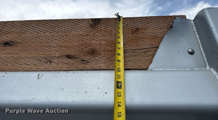 image for item EG5704 2003 Freightliner FL112 dump truck