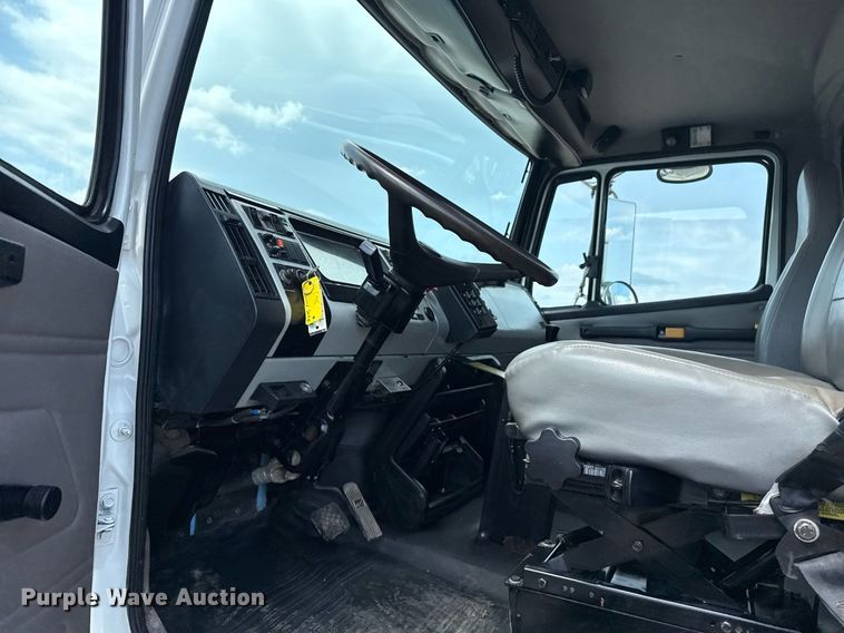 image for item EG5704 2003 Freightliner FL112 dump truck