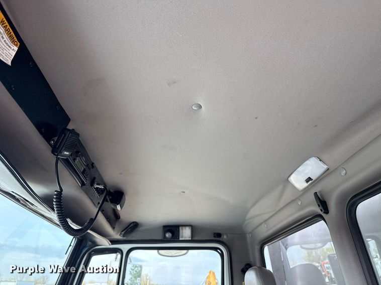 image for item EG5704 2003 Freightliner FL112 dump truck