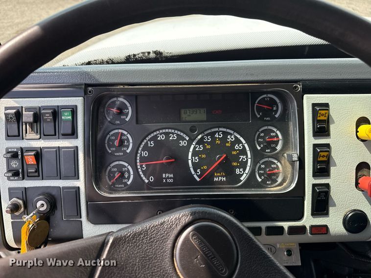 image for item EG5704 2003 Freightliner FL112 dump truck