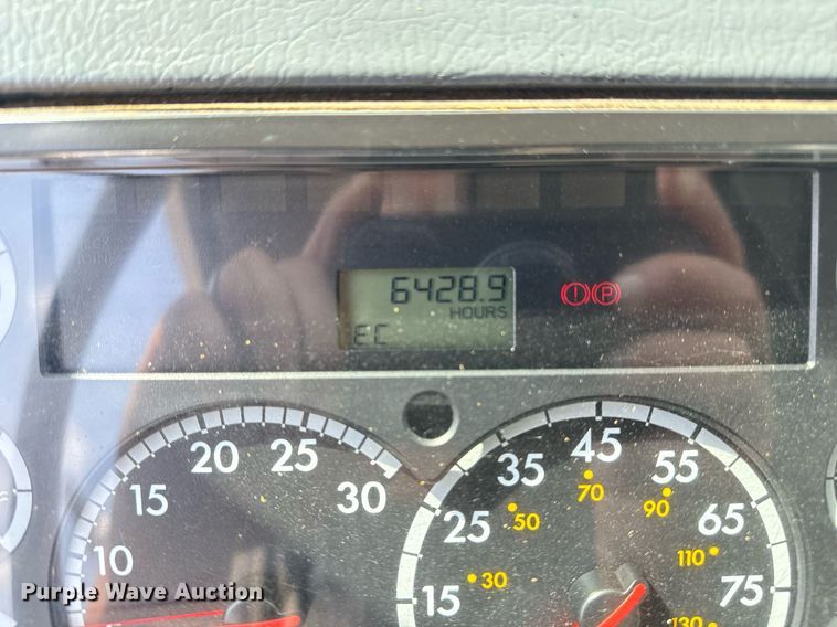 image for item EG5704 2003 Freightliner FL112 dump truck