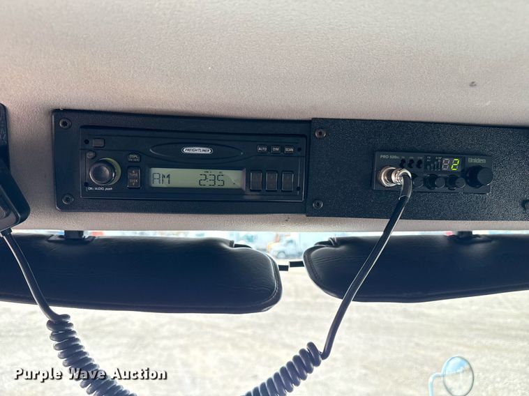 image for item EG5704 2003 Freightliner FL112 dump truck