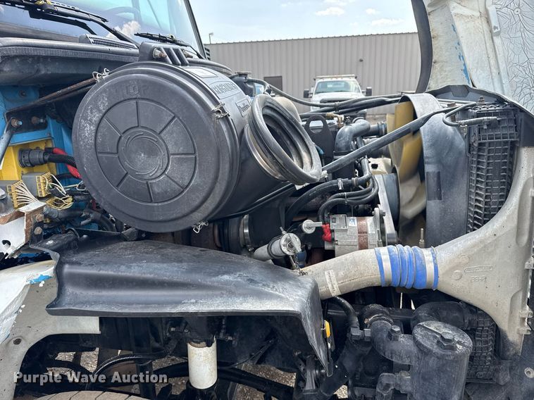 image for item EG5704 2003 Freightliner FL112 dump truck