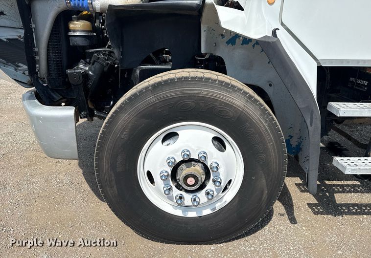 image for item EG5704 2003 Freightliner FL112 dump truck