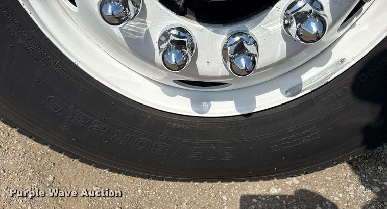 image for item EG5704 2003 Freightliner FL112 dump truck