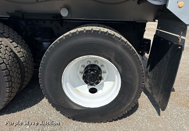 image for item EG5704 2003 Freightliner FL112 dump truck