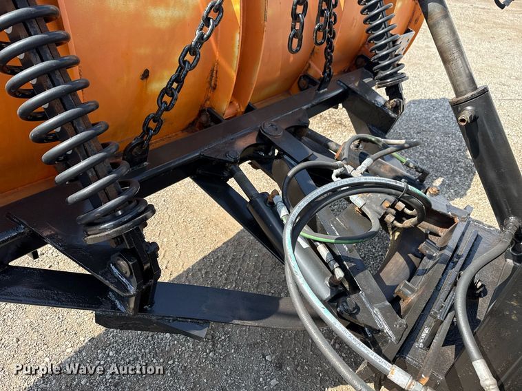 image for item EG5706 2007 International 7500 hook lift truck