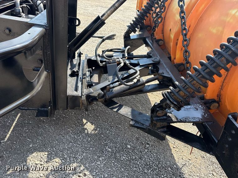 image for item EG5706 2007 International 7500 hook lift truck