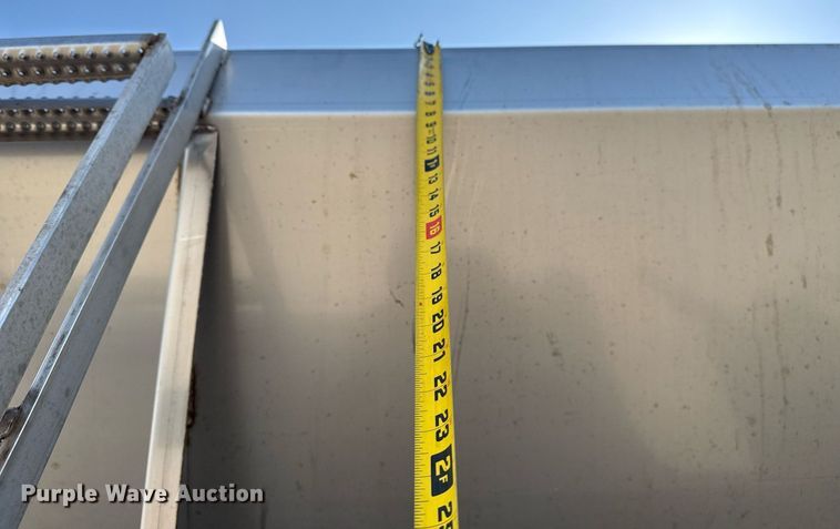 image for item EG5706 2007 International 7500 hook lift truck