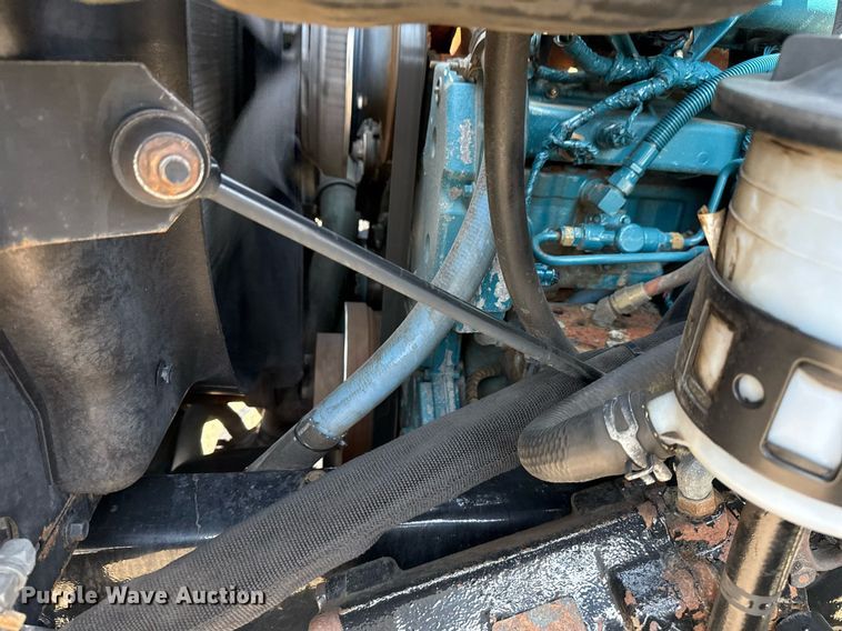 image for item EG5706 2007 International 7500 hook lift truck