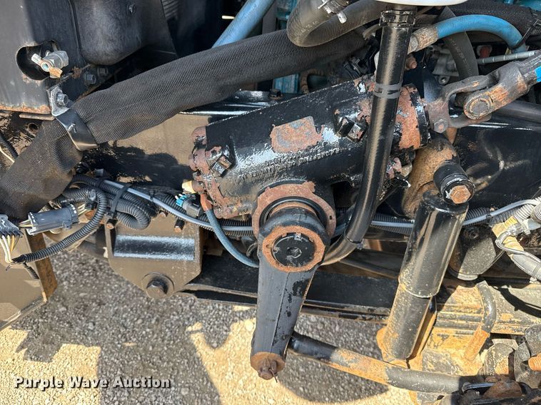 image for item EG5706 2007 International 7500 hook lift truck