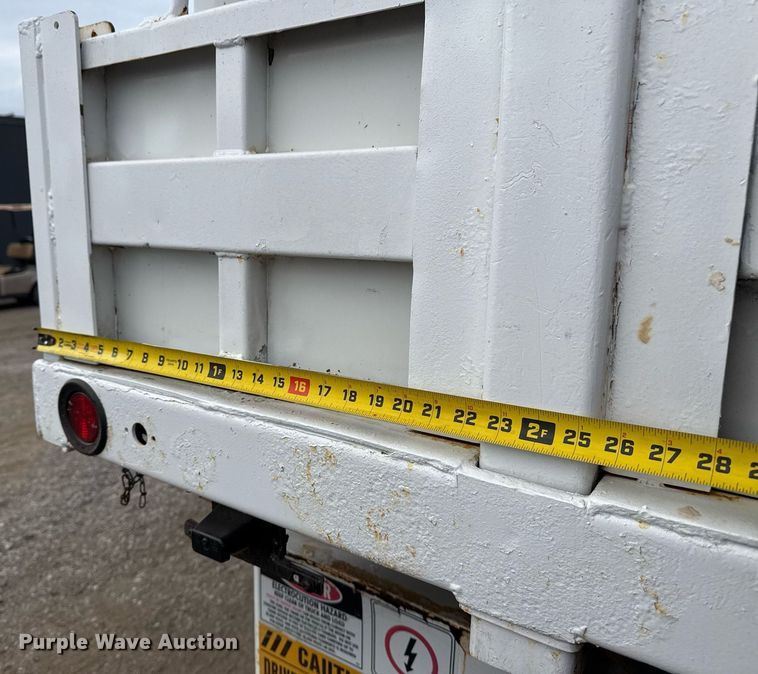 image for item EG5711 2013 Freightliner 114SD crane truck