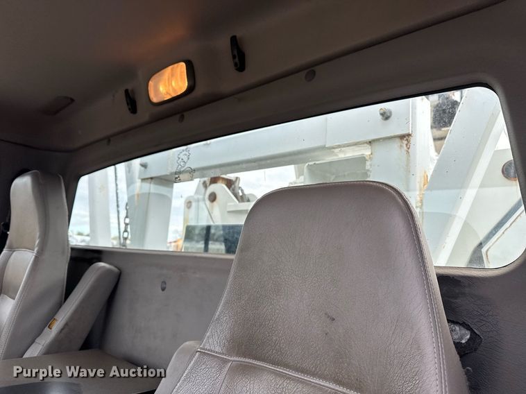 image for item EG5711 2013 Freightliner 114SD crane truck