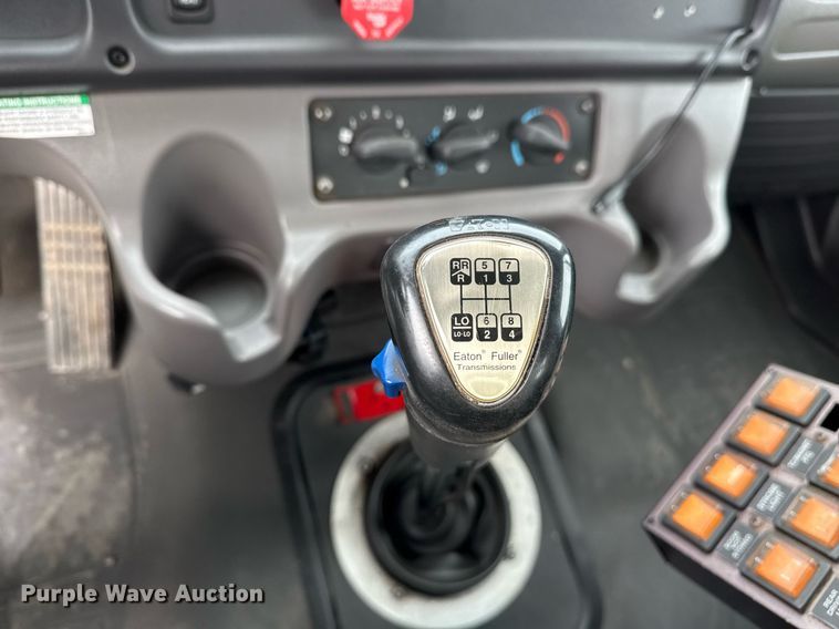 image for item EG5711 2013 Freightliner 114SD crane truck