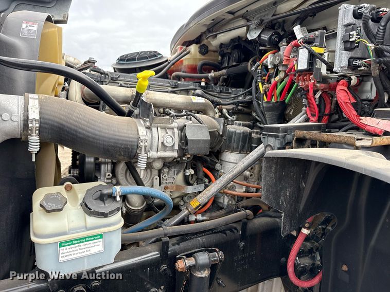 image for item EG5711 2013 Freightliner 114SD crane truck