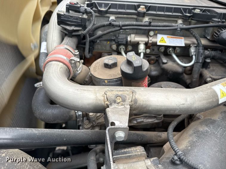 image for item EG5711 2013 Freightliner 114SD crane truck