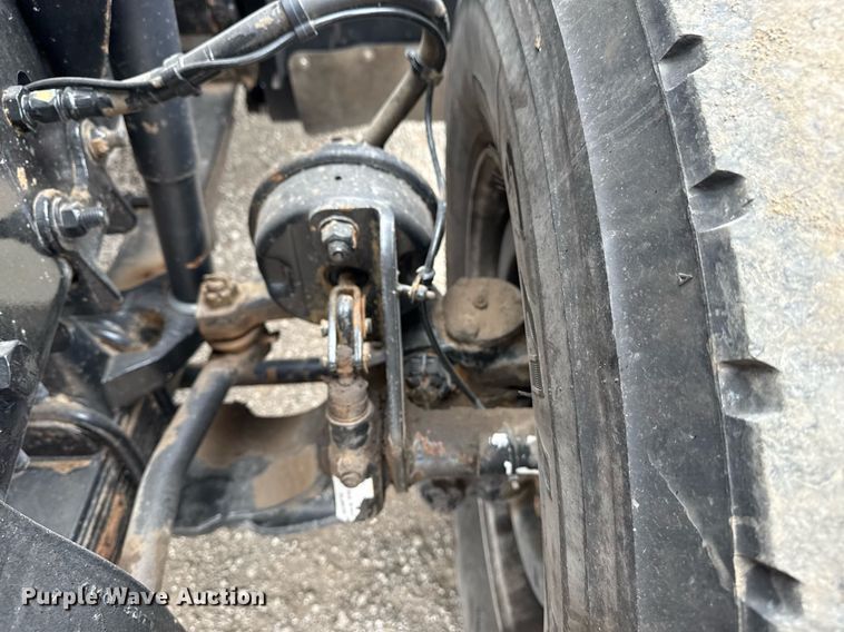 image for item EG5711 2013 Freightliner 114SD crane truck