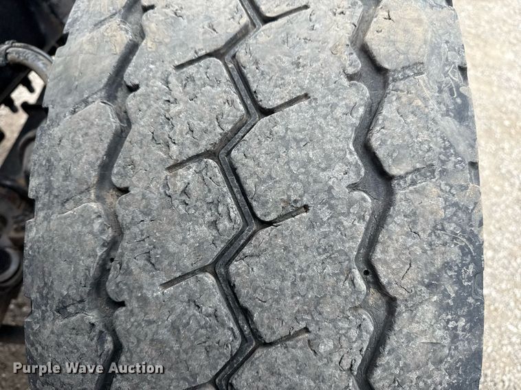 image for item EG5711 2013 Freightliner 114SD crane truck