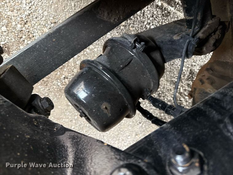 image for item EG5711 2013 Freightliner 114SD crane truck