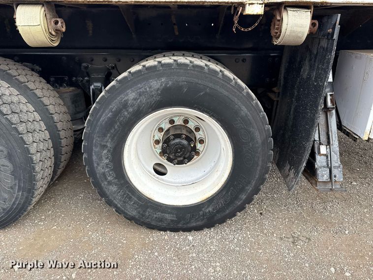 image for item EG5711 2013 Freightliner 114SD crane truck