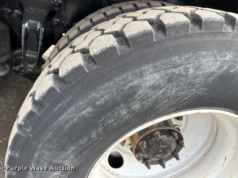 image for item EG5711 2013 Freightliner 114SD crane truck