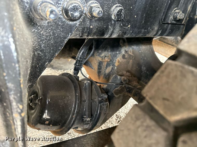 image for item EG5711 2013 Freightliner 114SD crane truck