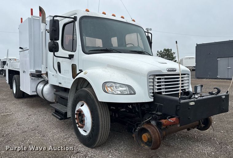 image for item EG5718 2007 Freightliner Business Class M2 utility / service truck