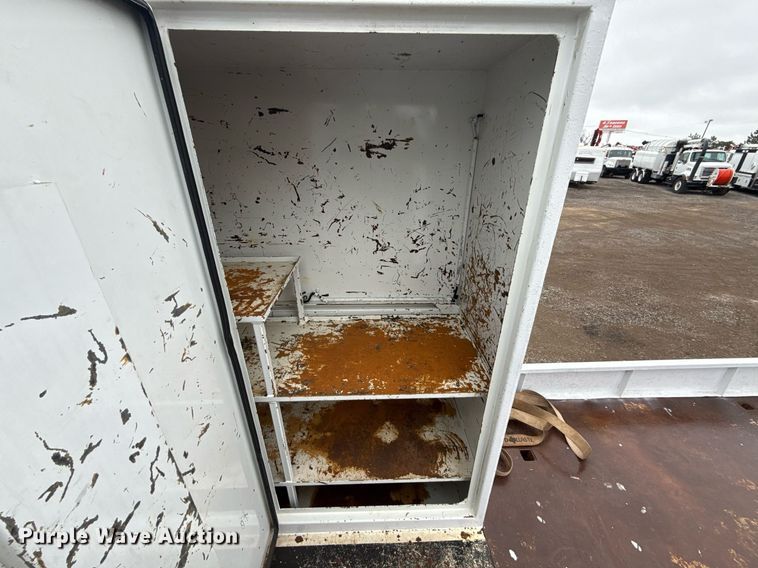 image for item EG5718 2007 Freightliner Business Class M2 utility / service truck