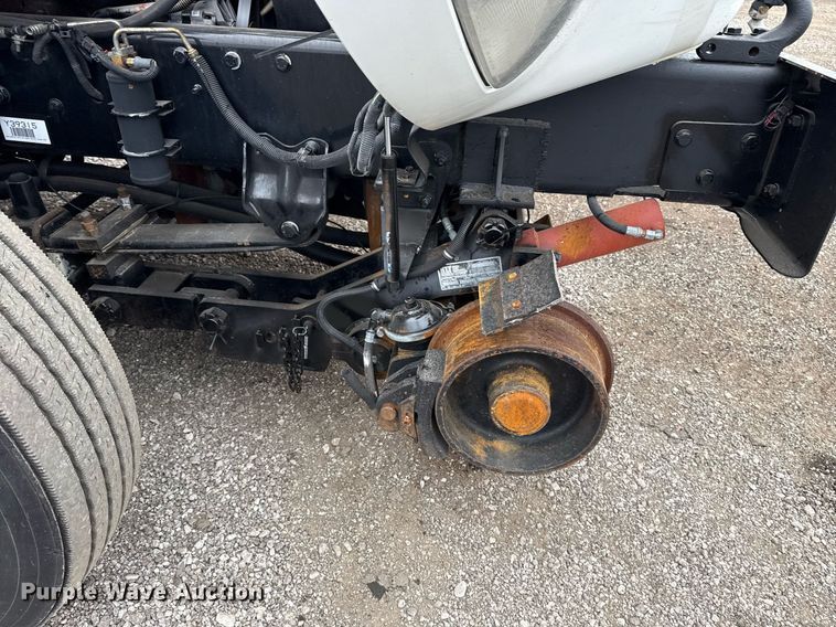 image for item EG5718 2007 Freightliner Business Class M2 utility / service truck