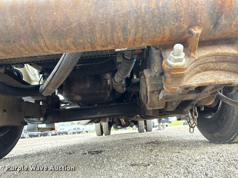 image for item EG5718 2007 Freightliner Business Class M2 utility / service truck