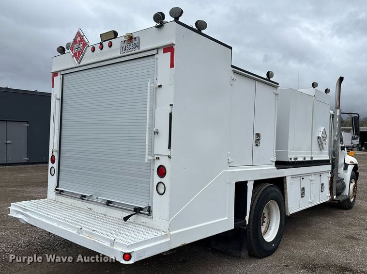 image for item EG5720 2010 International 4300 utility / service truck