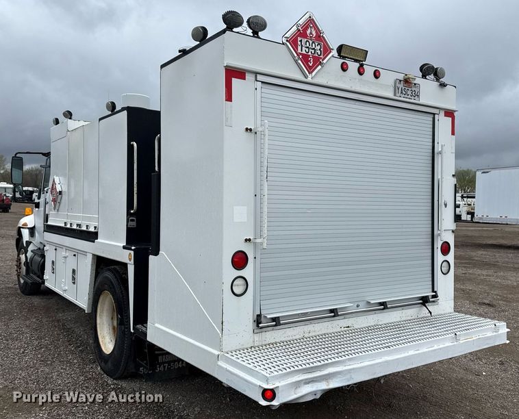 image for item EG5720 2010 International 4300 utility / service truck