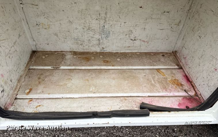 image for item EG5720 2010 International 4300 utility / service truck