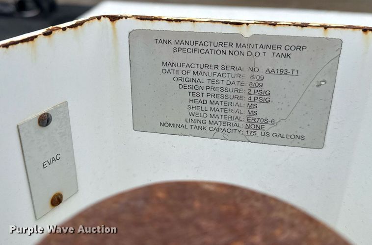 image for item EG5720 2010 International 4300 utility / service truck