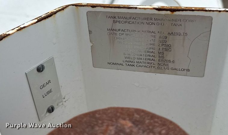 image for item EG5720 2010 International 4300 utility / service truck