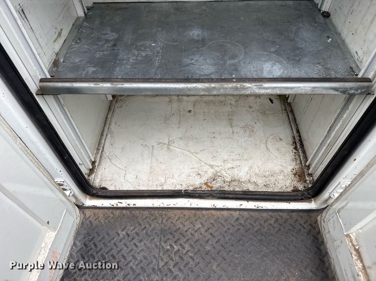 image for item EG5720 2010 International 4300 utility / service truck