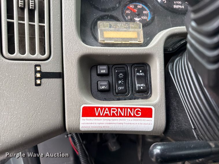 image for item EG5720 2010 International 4300 utility / service truck