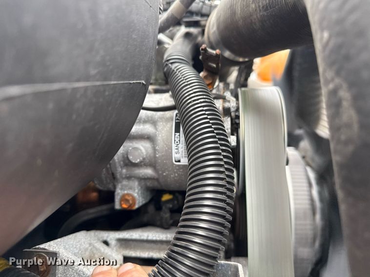 image for item EG5720 2010 International 4300 utility / service truck