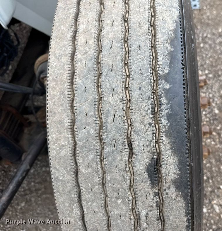 image for item EG5720 2010 International 4300 utility / service truck