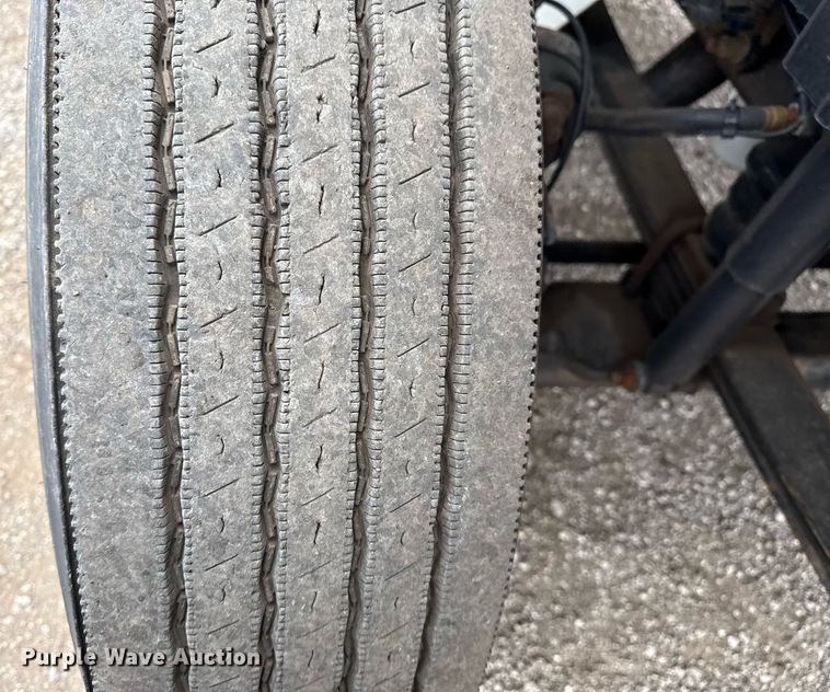 image for item EG5720 2010 International 4300 utility / service truck