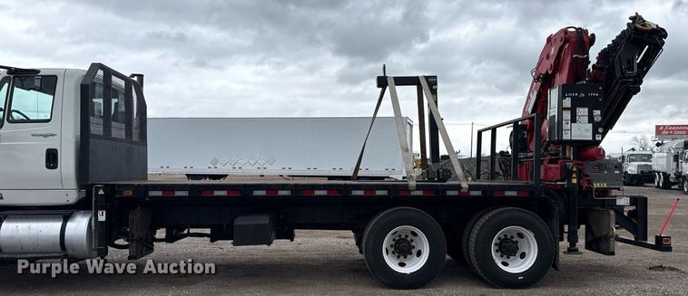 image for item EG5722 2014 International 7500 crane truck