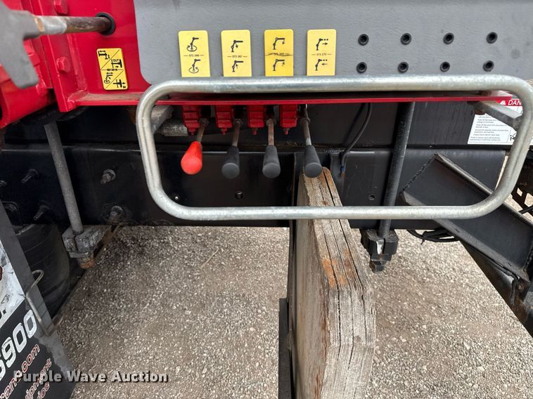 image for item EG5722 2014 International 7500 crane truck