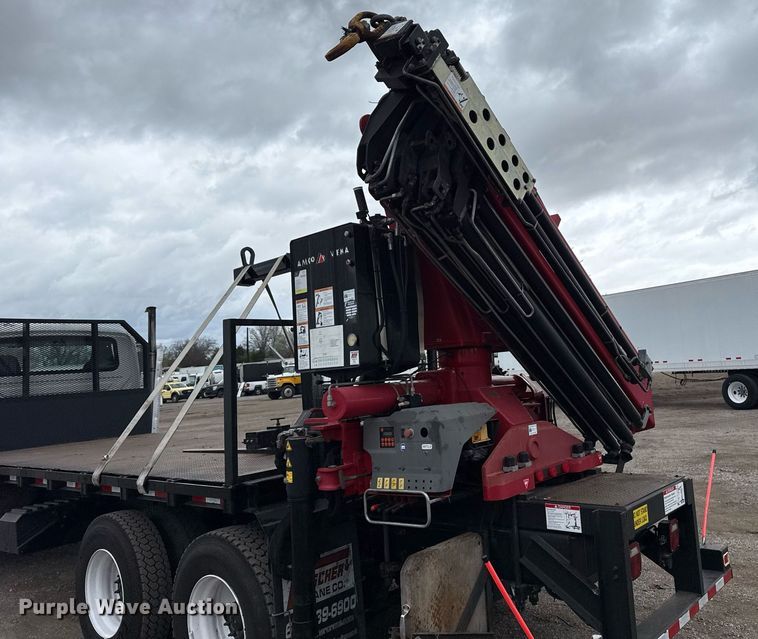 image for item EG5722 2014 International 7500 crane truck