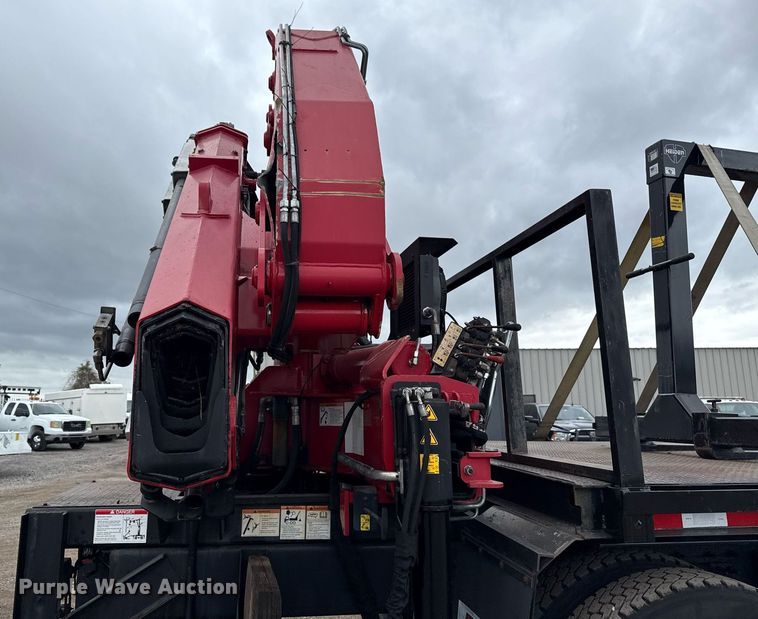 image for item EG5722 2014 International 7500 crane truck